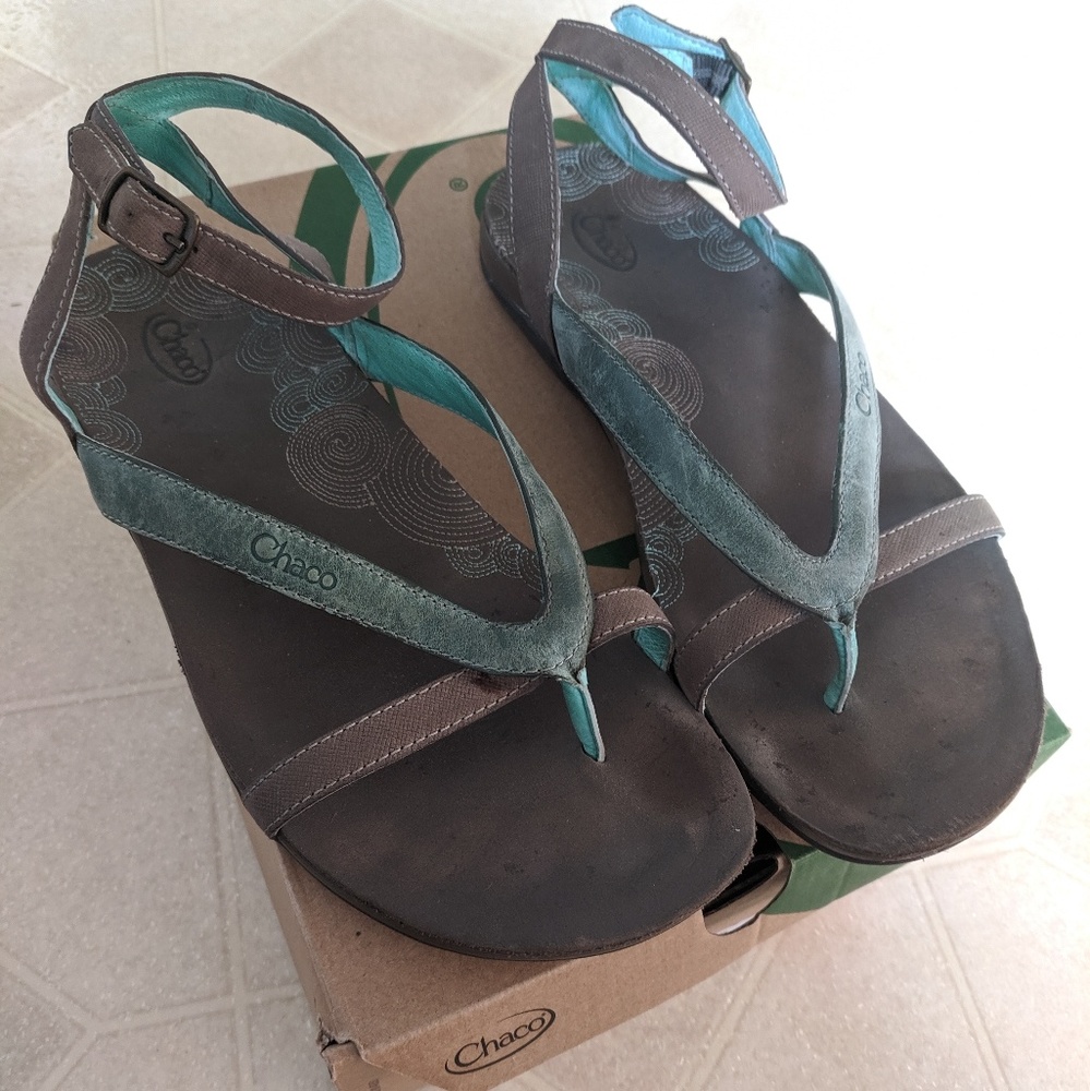 Chaco Sofia Sandal - great condition! Size 7